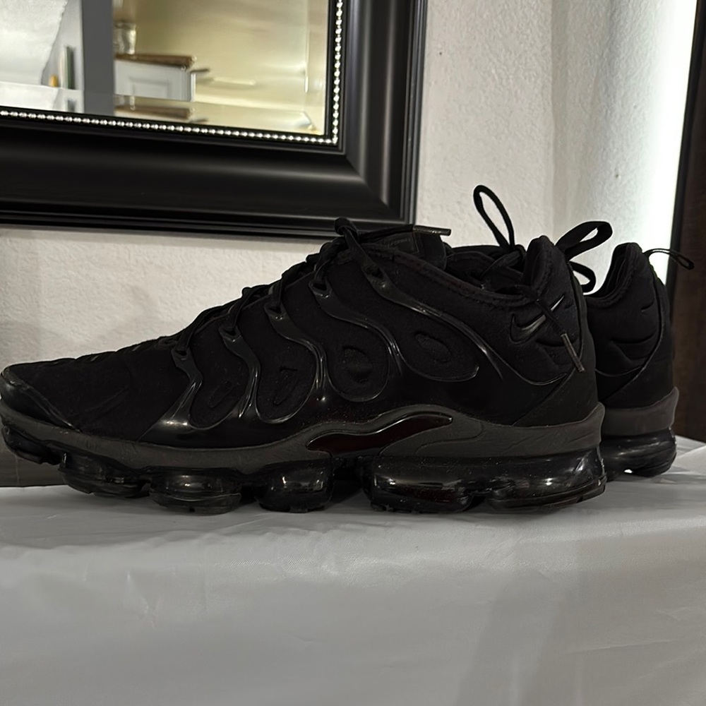 Nike Black VaporMax Plus Athletic Shoes